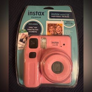 Fujifilm Instax Mini SE Instant
Camera with Bonus 10 Pack Mini
Film, Pink Value